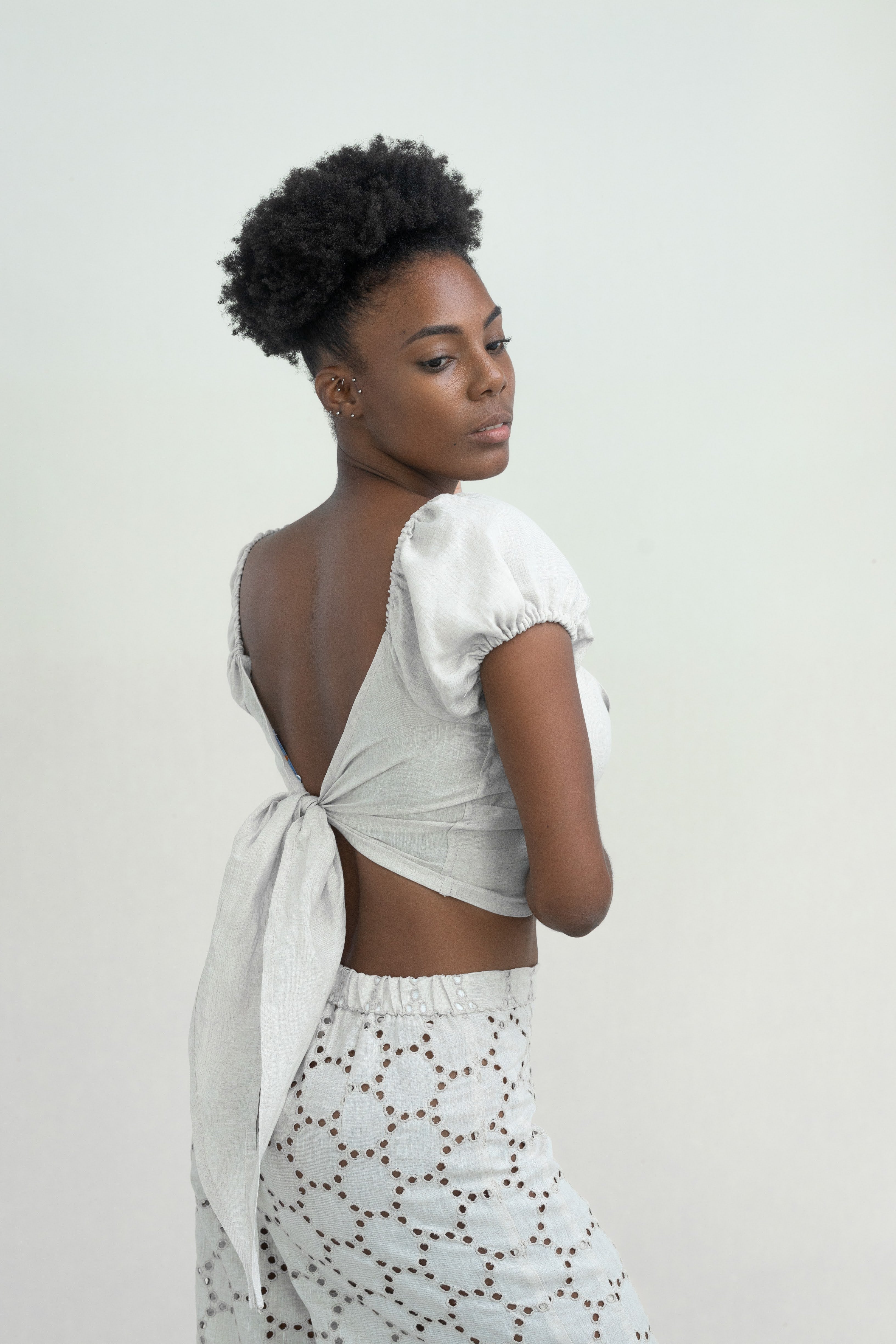 SUSY HALF SLEEVE LINEN BOLERO