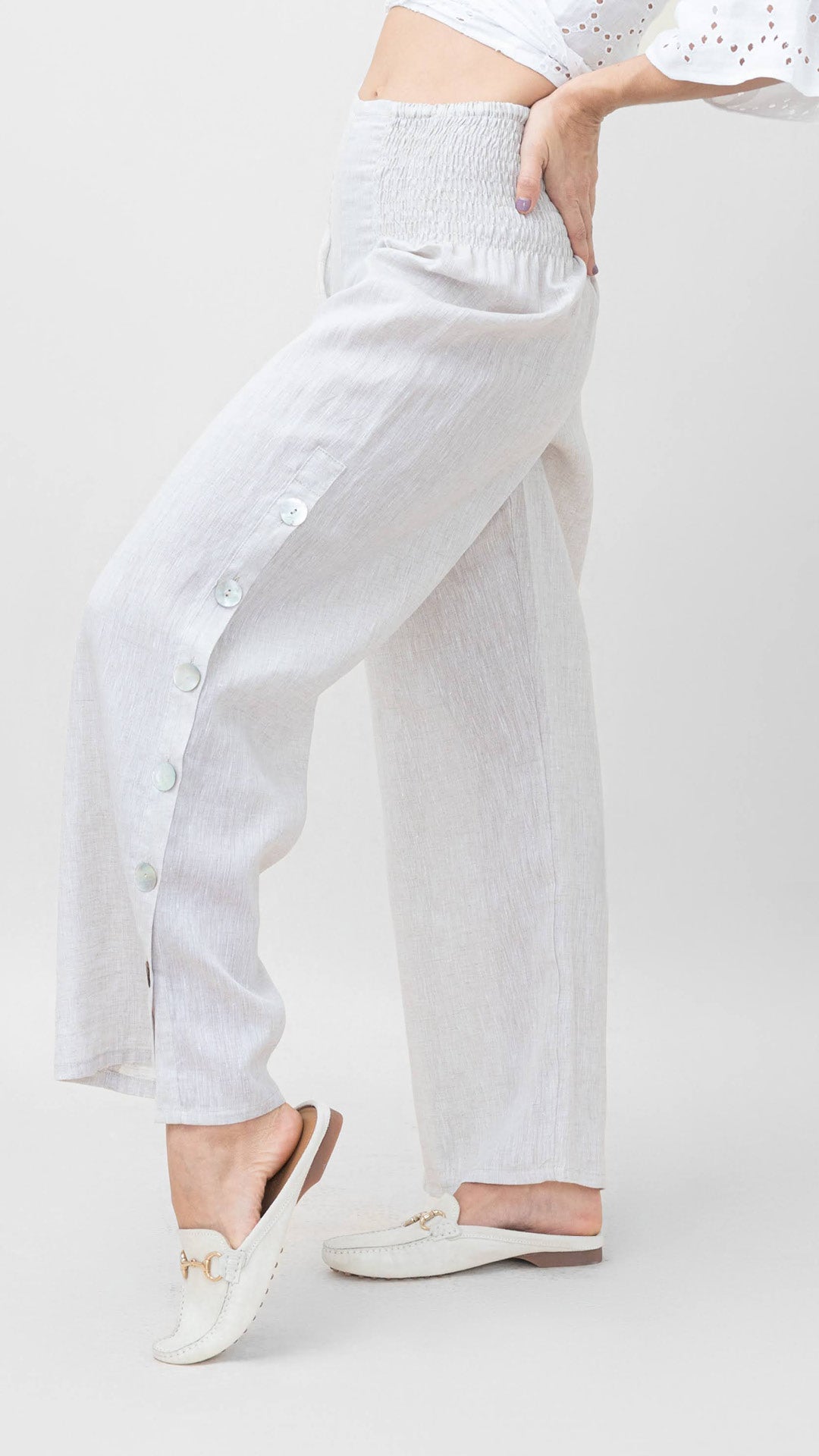 LIA PEARL BUTTONS LINEN PANTS