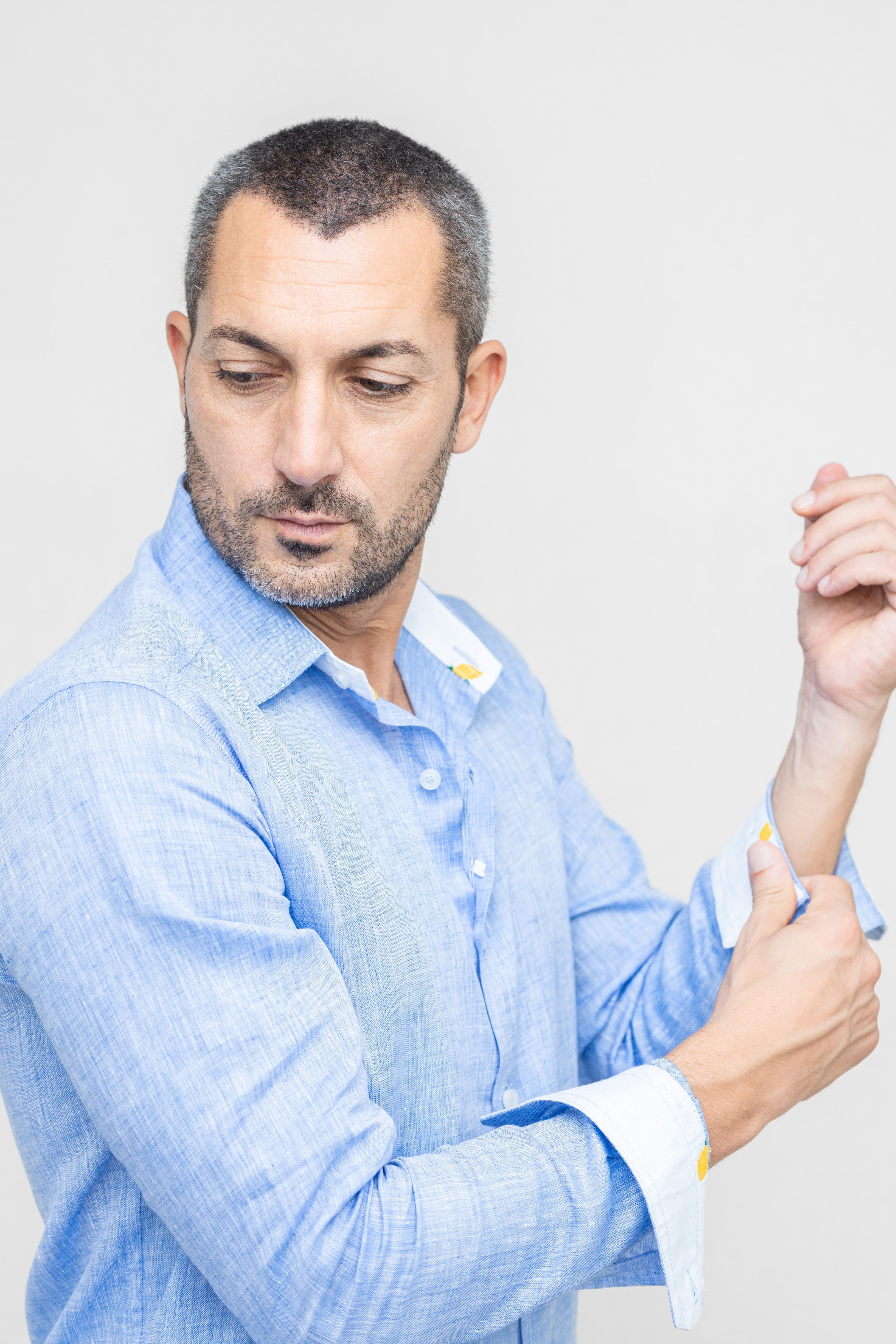 SLIM LINEN SHIRT